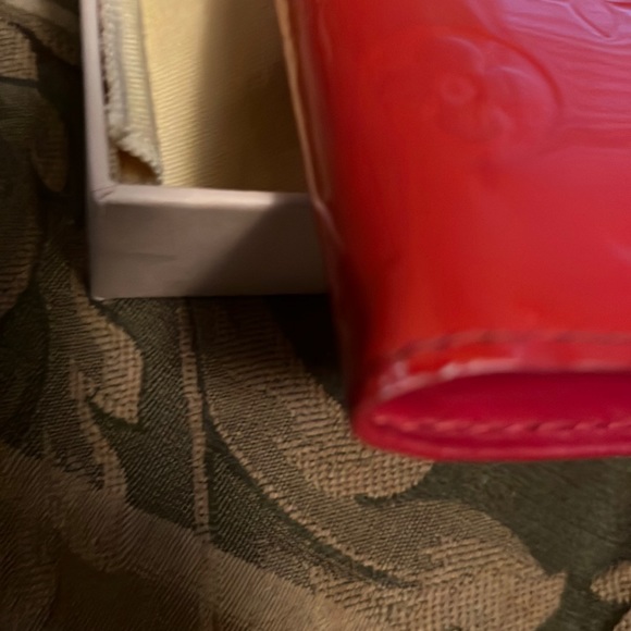 Authentic Louis Vuitton Red Patent Leather Card & Agenda Notes Holder, dust bag - Picture 14 of 14